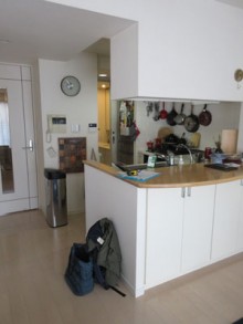 L型キッチンから2列配置の対面キッチンに